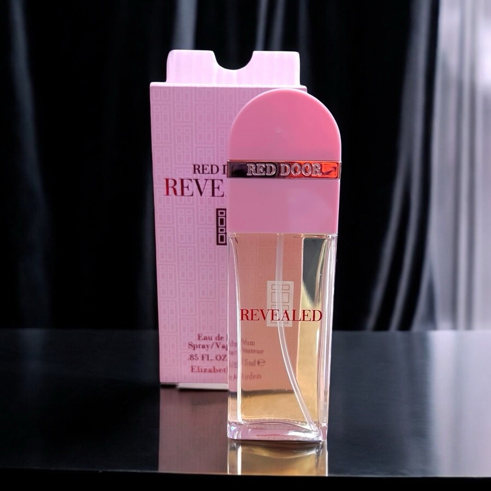 Elizabeth Arden Red Door Revealed Eau De Parfum Spray 0.85 fl oz/25ml NEW IN BOX